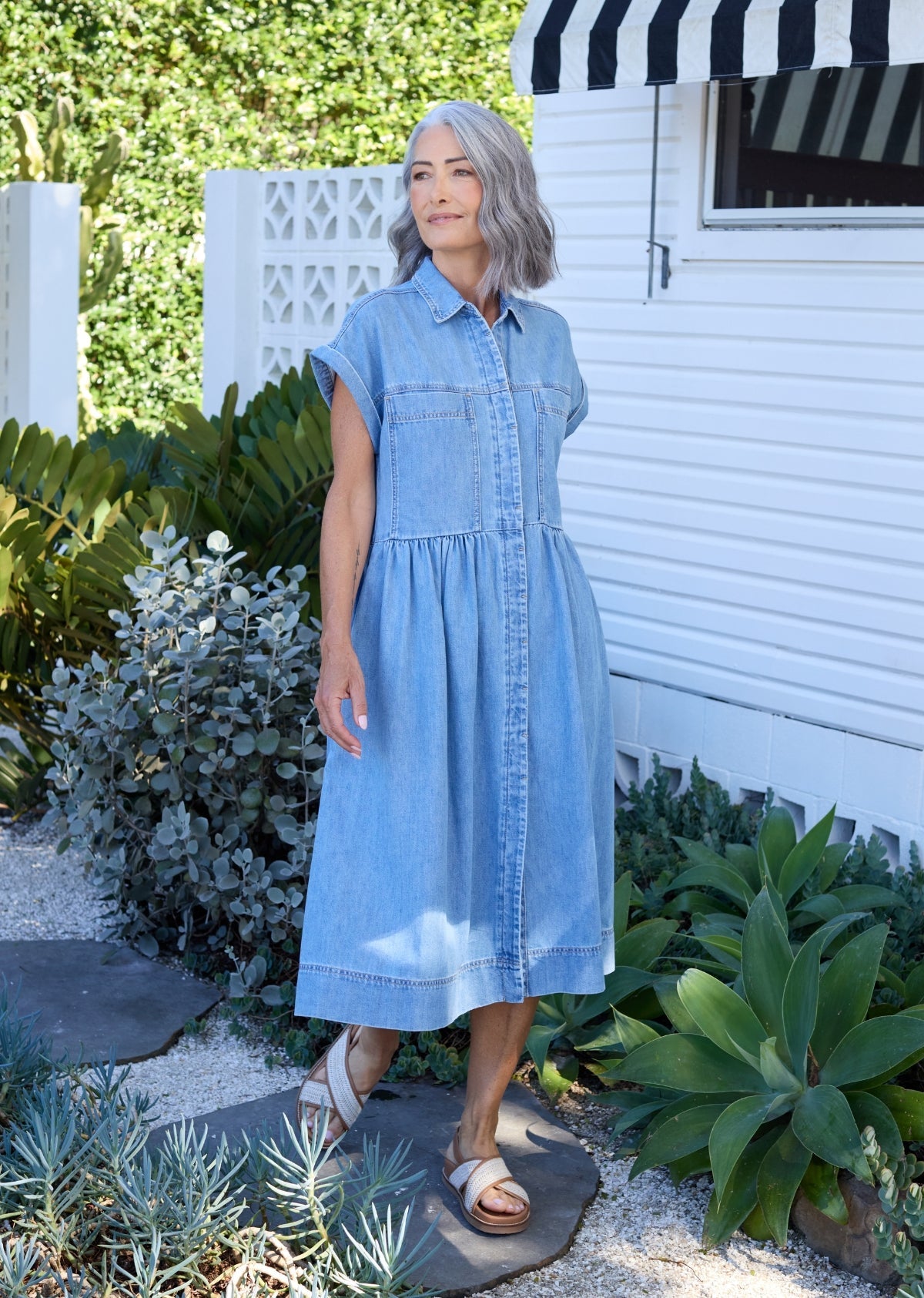 HARPER DENIM DRESS - LIGHT BLUE - PETITE