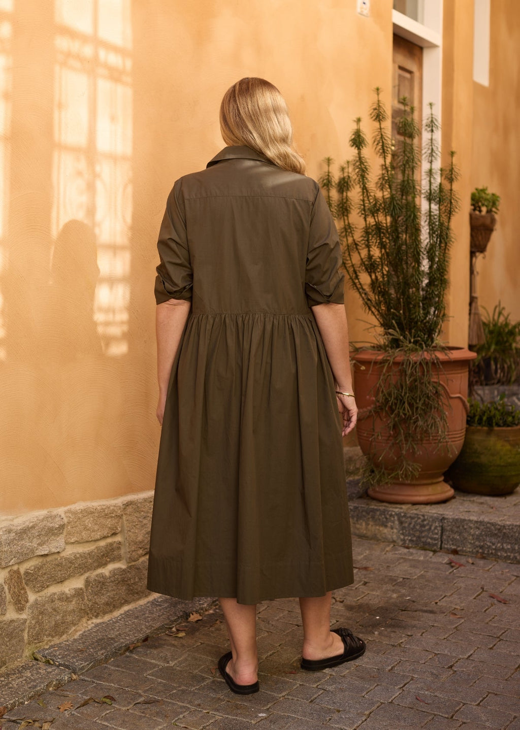 SUSIE SHIRTDRESS - KHAKI - CURVE